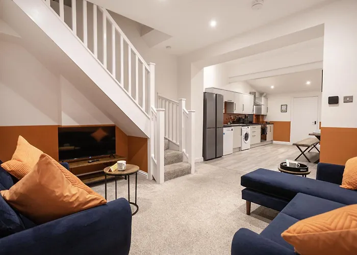 Prázdninový dům 4 Bdr House, Free Parking - Sleeps 8 - Contractor, Professionals, Family Friendly Bristol